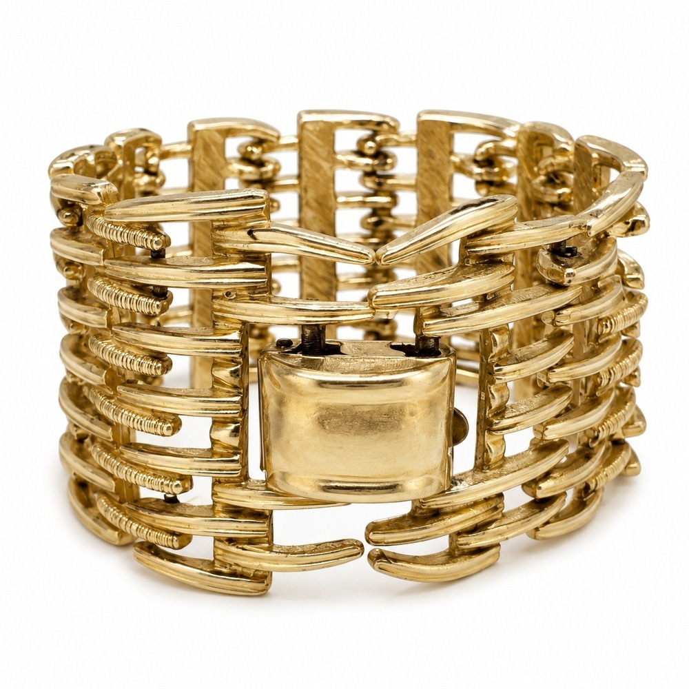 Vintage Coro Wide Gold Tone Woven Link Bracelet Chunky Statement Runway Jewelry